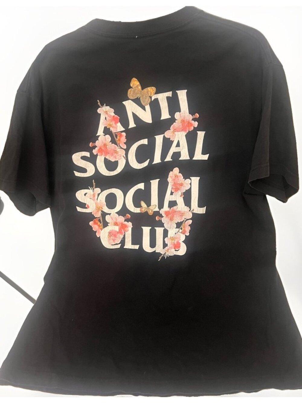 Anti Social Social Club ‘Kkoch Flower Butterfly Black T-Shirt L.    Ab